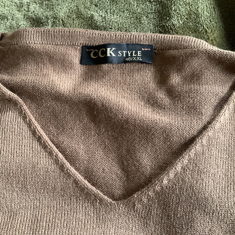 Soft sweater - Picture 2 of 3